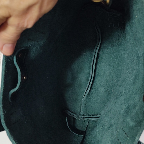 Portland Leather Forest Green Tote Bag - Picture 4 of 6